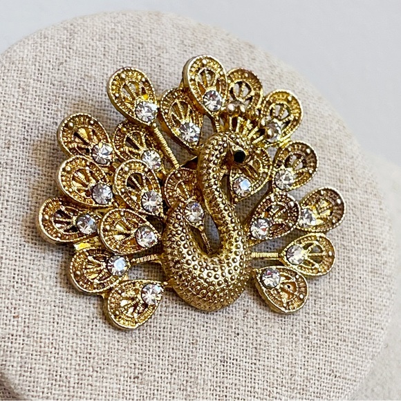 Vintage Gold Tone CZ Peacock Brooch - Picture 2 of 11